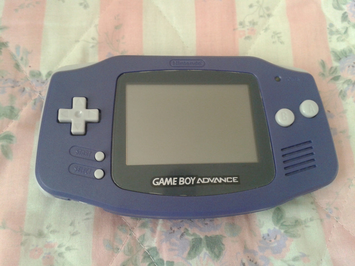 01. Gameboy advance console